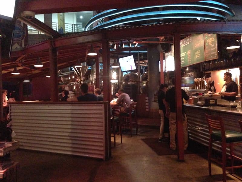Brewerkz pub